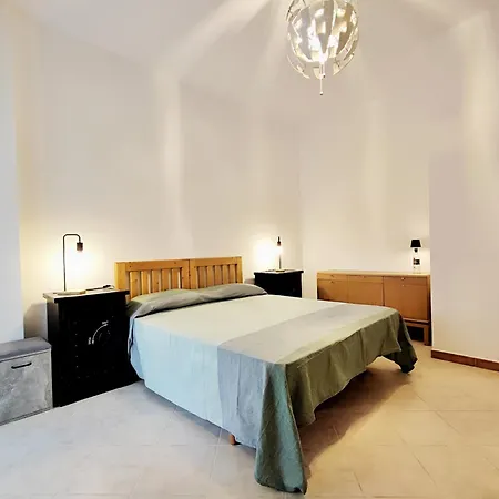 Valle Corteno 62 Street Apartment Rome